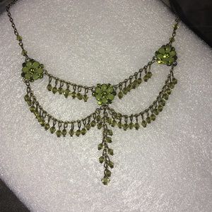 Green Adjustable delicate Collar necklace 💕💎